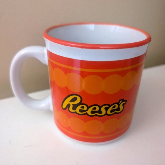 NEW Reese's Peanut Butter Cup Mug Coffee Tea Cocoa - Picture 1 of 6